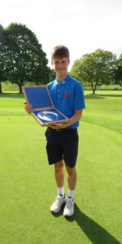 SW U16 Handicap Champion